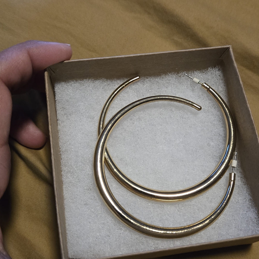 Gold Minimalist Hoop Earrings Timeless Design